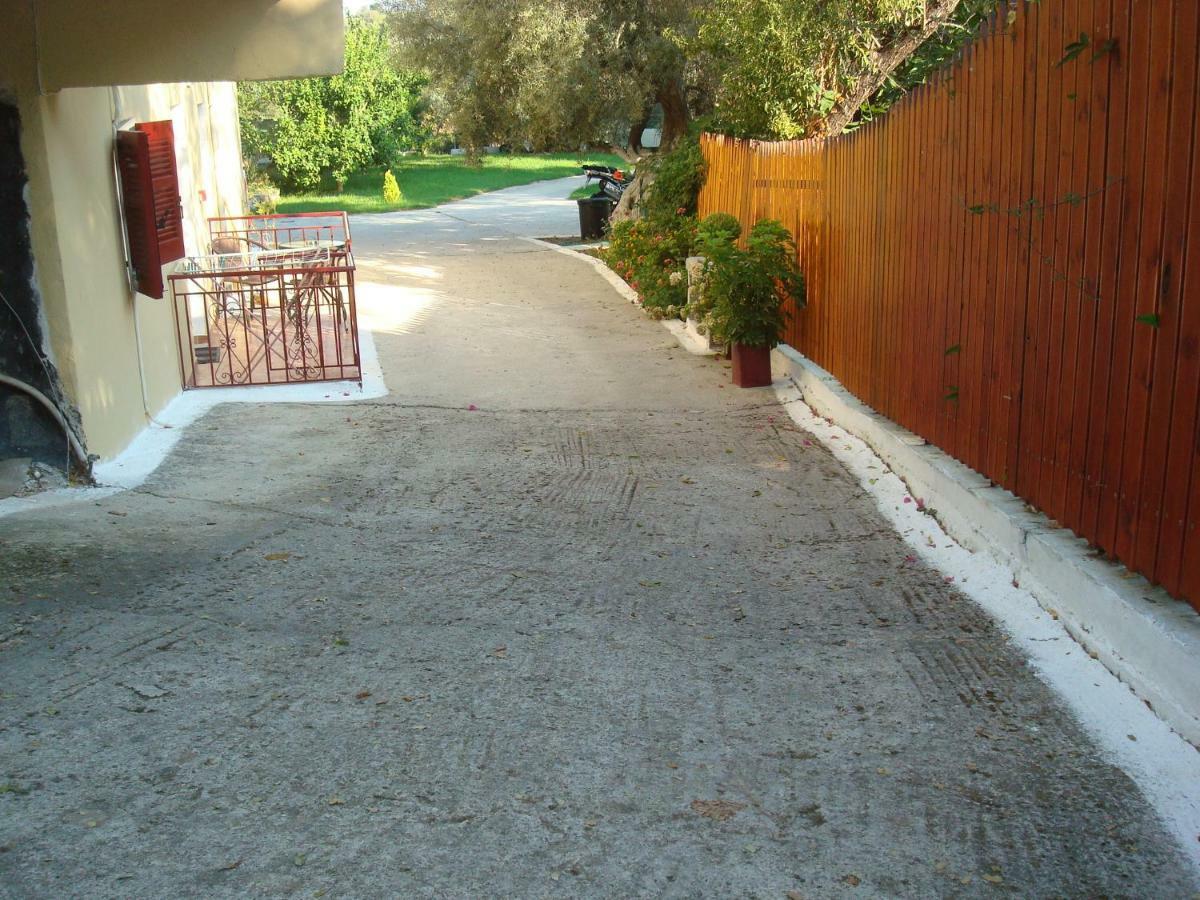 To Agridi Apartment Tsoukalades Exterior photo